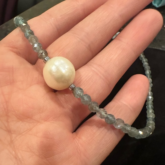 NEW Large Freshwater Pearl and Crystal necklace with 925 sterling silver closure - Picture 6 of 10